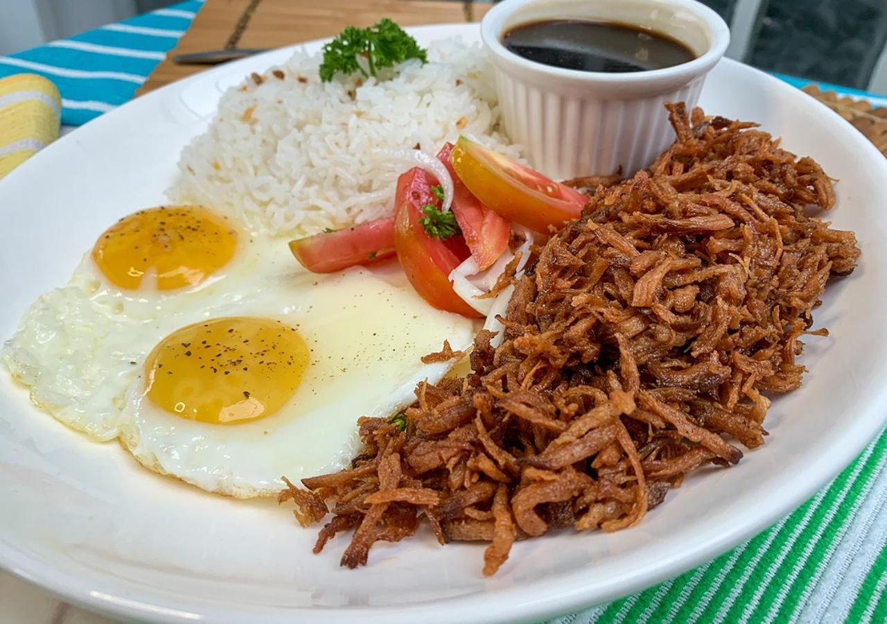 タガイタイ The Nest, Tagaytay Bed & Breakfast エクステリア 写真