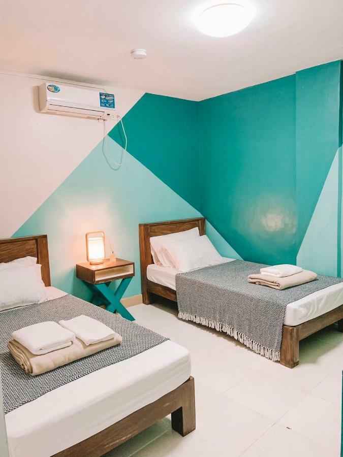 タガイタイ The Nest, Tagaytay Bed & Breakfast エクステリア 写真