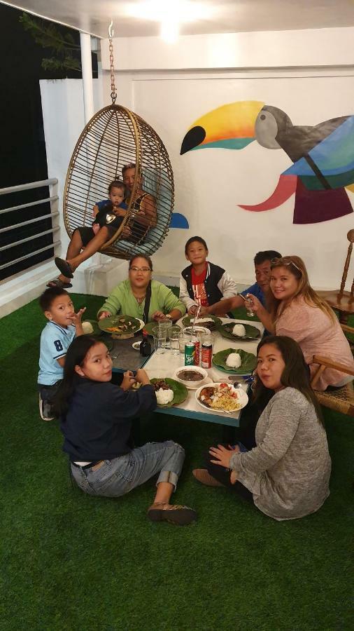 タガイタイ The Nest, Tagaytay Bed & Breakfast エクステリア 写真