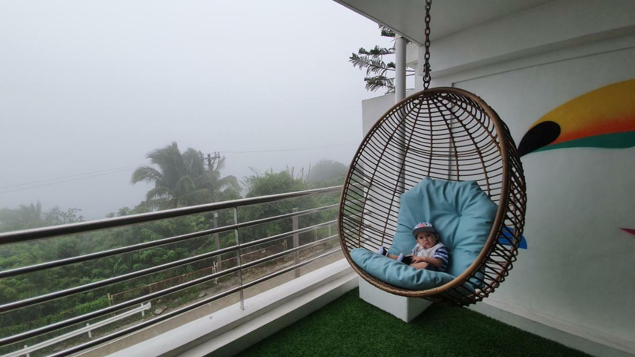 タガイタイ The Nest, Tagaytay Bed & Breakfast エクステリア 写真